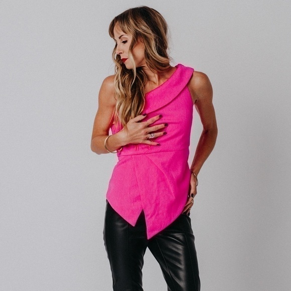 My Kim vibrant pink one shoulder super cool top, NEW - Picture 5 of 10